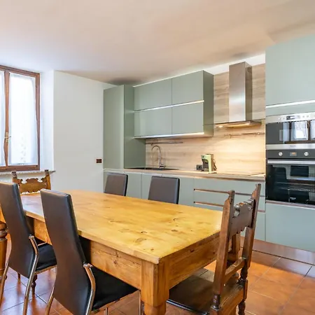 Apartment Luxury Between And Valsassina